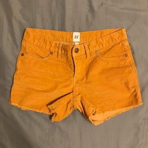 Gap Corduroy Short Size 4
